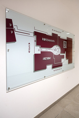 Im Basement wurden vier neue Ladenlokale errichtet.