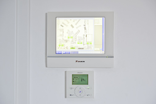 Mit intelligenter Regelung (Daikin Intelligent Touch Manager) kann der Energieverbrauch weiter reduziert und ein effizienter Betrieb gewährleistet werden.