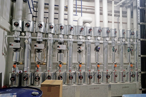 Verteilerbalken der Kältezentrale im Werk 1