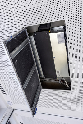 In den Besprechungsräumen und der Kantine kommen zusätzlich Ventiltorkonvektoren der Serie Venkon zum Einsatz, um unter anderem eine schnelle Änderung der Raumtemperatur zu ermöglichen.