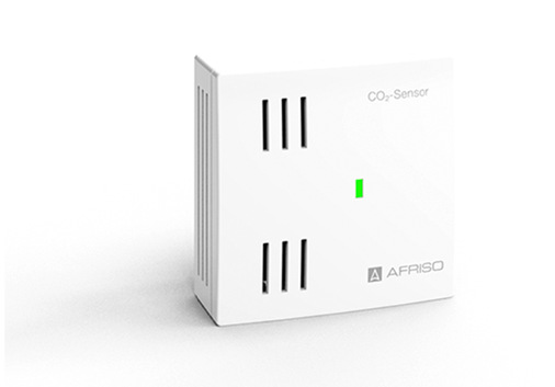 Die CO 2 -Konzentration wird in einer einfach verständlichen Ampel direkt am Gehäuse angezeigt. Steigt der Wert auf Gelb oder Rot, muss gelüftet werden.