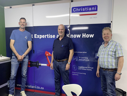 V.l.: Harald Fleischmann (Christiani-Verlag), Heribert Baumeister, Karsten Beermann