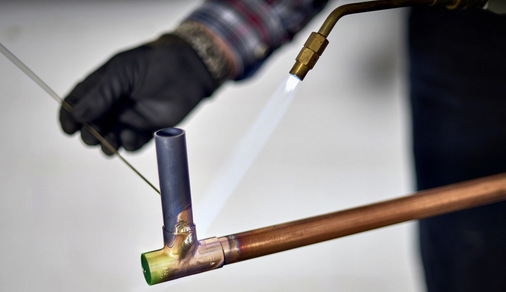 Wichtig: gleichmäßiges Auftragen und Verarbeiten des Silberhartlots.