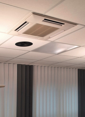 Die dezent eingebauten 4-Wege-Kassetten passen sich perfekt in das Ambient ein.