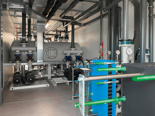 Die freie Kühlung über Glykol-Rückkühler entlastet die Kälteanlage vor allem im Winter.