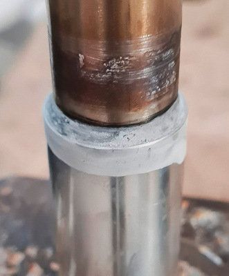 Aluminium-Chromnickelstahl-Verbindung direkt nach dem Löten – ohne jegliche Nachbehandlung.