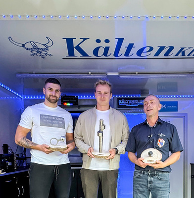 Die Gewinner des Kartbahn-Rennens Benet, Jurhani und Wolle (tlw. in Vertretung fotografiert)