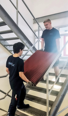 Es ist eine modulare Einbringung in den beengten Verhältnissen bestehender Gebäude ohne eine bauseitige Öffnung der Technikzentralen möglich.