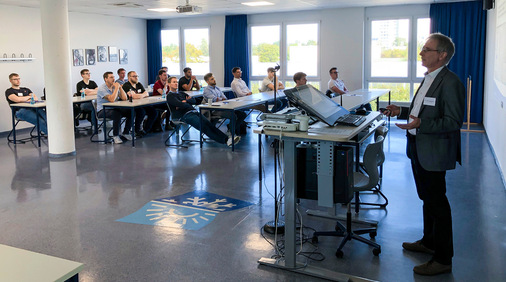 Vortrag im Rahmen des ­Info-Tages für Partner­firmen und Studierende