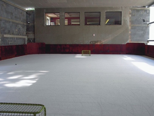 Die Eisbahn mit 252m²
