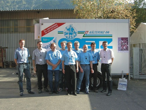 Eine äußerst engagierte Arbeit für den Kälteanlagenbauer-Berufsstand hat 
der Expertenkreis unter der Leitung von Daniel Baumann (M., 5.v.l.) für die 
Berufsbildungskommission geleistet. Hier nach getaner Bewertung
