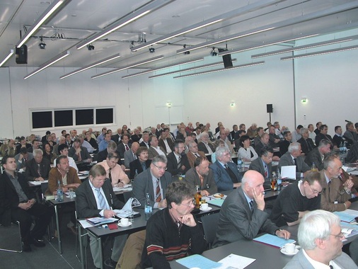Mit 120 stimmberechtigten VDKF-Mitgliedern in Stuttgart brach die 
VDKF-Mitgliederversammlung bisherige „Rekorde“
