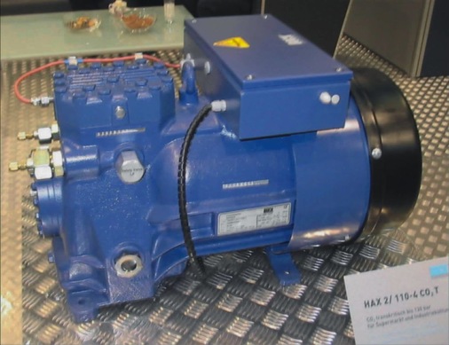 Zweizylinderverdichter von Bock für überkritische CO2-Anwendung
