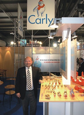 Der französische Komponentenhersteller Carly stellte nicht auf seiner 
Heimatmesse Interclima in Paris aus, sondern vielmehr auf der Mostra Convegno 
in Mailand: „Eine strategische Entscheidung“, so Cyrille Berthet, 
Geschäftsführer, für den Deutschland…