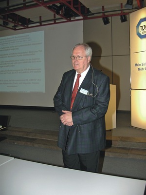 Peter Großkopf, deutsches Mitglied in der Arbeitsgruppe ATP/TI, fordert wie 
viele andere Experten der Transfrigoroute International eine Aktualisierung 
der ATP-Bestimmungen
