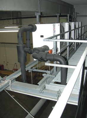 Die Temperaturregelung jedes Luftkühlers erfolgt über Dreiwegeventile, wie 
sie hier im isolierten Zustand zu sehen sind
