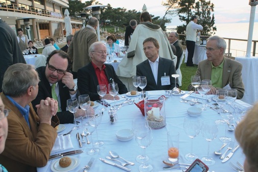 Werner Rolles, Chairman Daikin Airconditioning Germany GmbH, Günther Mertz, 
Geschäftsführer Fachinstitut Gebäude-Klima e.V. (FGK), und Friedhelm 
Körner, Geschäftsführer Johnson Controls Systems & Service GmbH

