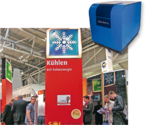 Die Sortech-Adsorptionskältemaschine beim Systemanbieter Solution war stets 
umlagert. Mit 7,5 kW Kälteleistung sei sie die ideale Ergänzung für solare 
Heizanlagen mit „Überschussproblemen“ im Sommer
