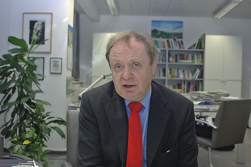 Michael Müller: „Bei der Kältetechnik gibt es zwei auf die Umwelt 
bezogene Ansatzpunkte: Zum einen sind es die Kältemittel selbst. Viel 
größere Beiträge zum Klimaschutz ermöglicht aber die Steigerung der 
Energieeffizienz.“
