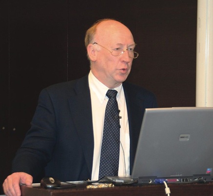 Das Vortragsthema von Dr. Rainer Jakobs war „Märkte und Chancen in der 
Krise“
