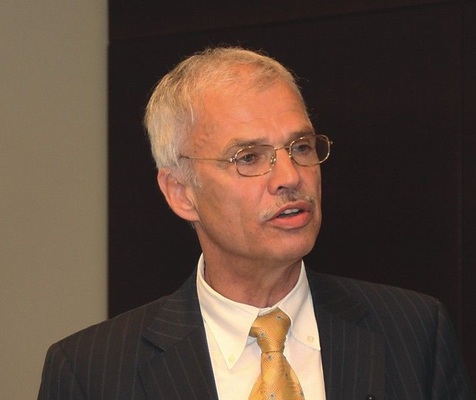 „Alles, was elektrisch geht, geht inzwischen auch mit Gas“, so Dr. Ulrich 
Arndt in seinem Vortrag über Gaswärmepumpen
