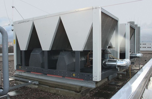 Durch den Einsatz des Eisspeichers konnte der zusätzliche Powerciat 
Kaltwassersatz halb so groß ausgelegt werden
