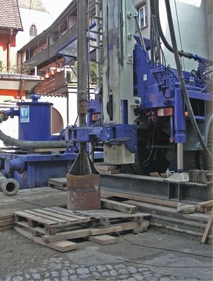 Die abgebrochene EKB1 wird jetzt als Messstelle benutzt. Für die insgesamt 
77 Messstellen im Stadtgebiet sind bereits Kosten im „hohen sechsstelligen 
Bereich“ angefallen, so die Pressestelle der Stadt Staufen
