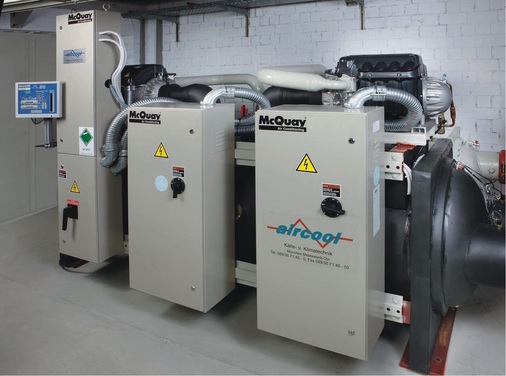 Der Flüssigkeitskühler WMC von McQuay mit magnetgelagertem Turbo hatte im 
deutschen Raumfahrtzentrum Ottobrunn seine europäi­sche Premiere
