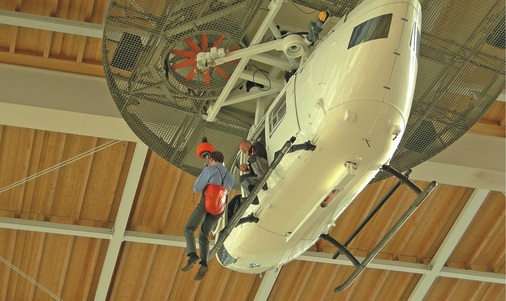 Nach dem nicht so erfolgreichen Probeflug war Bergrettung life mit der 
Seilwinde angesagt
