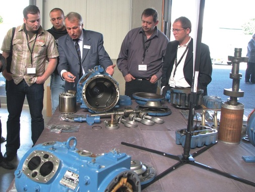 Heinz Marquardt erklärt die Ursache von Verdichterschäden
