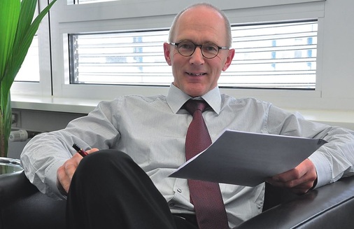 Dr. Thomas Schräder
