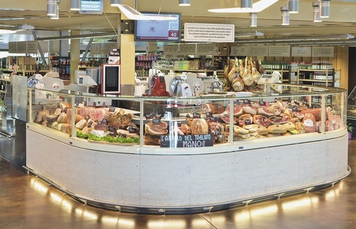 Die Technik ist die interessante Stellschraube im Bereich der 
Unterhaltskosten. Energiesparlüfter sind deshalb heute in jeder Kühltheke 
ein Muss
