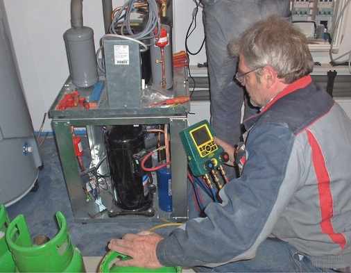 Die beiden Wärmepumpen ohne Gehäuse. Rechts: Herbert Piergalski
