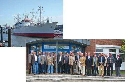 Die Teilnehmer der HKK-Jubiläumstagung bei der Besichtigung der Pfannenberg 
GmbH. Ein Highlight der Besichtigungen war der Museumsfrachter „Cap San 
Diego“

