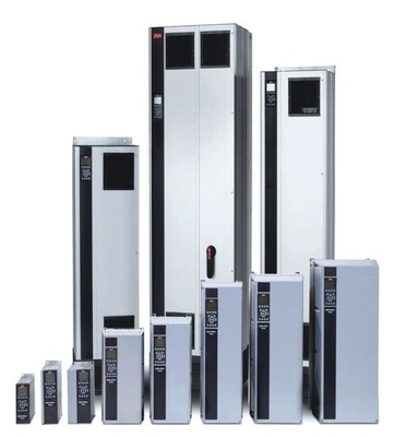 Der AKD 102 ist busfähig und kann damit voll in das Danfoss ADAP-KOOL System 
integriert werden
