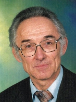 Dr. Ulrich Adolph
