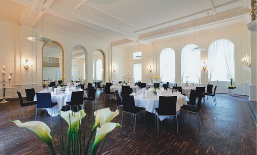 Spiegelsaal nach der Fertigstellung
