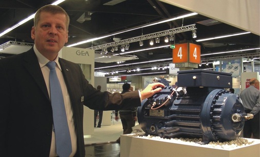 Berthold Schnase von Bock Kältemaschinen: „Den natürlichen Kältemitteln 
gehört die Zukunft“. Für Kohlenwasserstoffe bietet Bock spezielle 
Verdichtervarianten an
