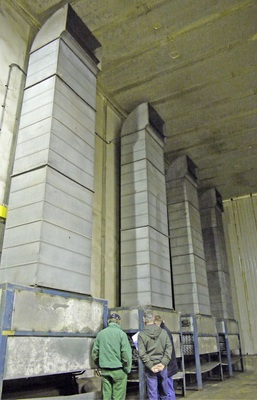 Im Februar 2011 wurden die letzten Standluftkühler aus DDR-Zeiten abgebaut.

