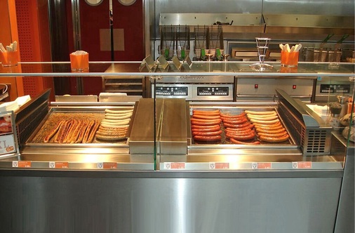 Mit Front-Cooking kann attraktiver Zusatzumsatz generiert werden.
