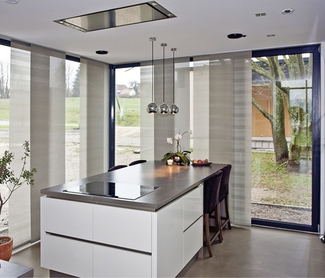 In stark belasteten Ablufträumen wie der Küche oder dem Bad sorgt die 
zentrale Lüftungsanlage von Dimplex für den Abtransport der verbrauchten 
Luft. Das komfortable Raumlüftungssystem arbeitet zugluftfrei und ist kaum 
sichtbar. Die unauffälligen…