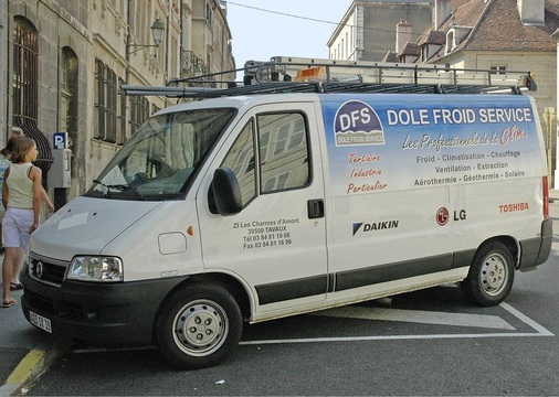 Etwa fünf Prozent aller in Deutschland zugelassenen Pkw und Nutzfahrzeuge 
darunter zahlreiche ältere Fahrzeuge des Handwerks wird die Einfahrt in 
bestimmte Verkehrsbereiche versperrt.
