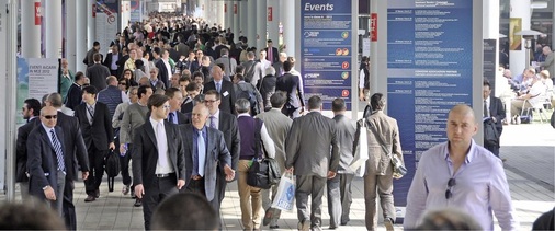 Dicht gefüllte Messehallen verdeutlichen das rege Interesse der Fachbesucher 
an der 38. Mostra Convegno Expocomfort in Mailand.

