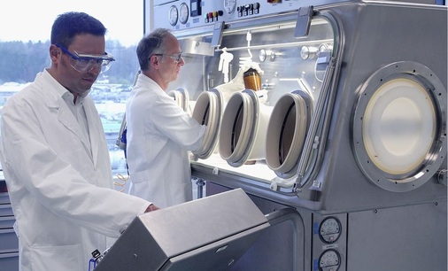 Der höhere Luftwechsel in den Boehringer Laboren muss über eine 
Präsenztaste angefordert werden.
