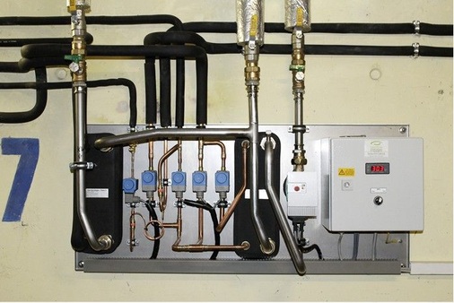 Mit der niedrigst möglichen Verflüssigungstemperatur wird die Wärme mit 
dem WRG-Modul zu 100 Prozent zurückgewonnen.
