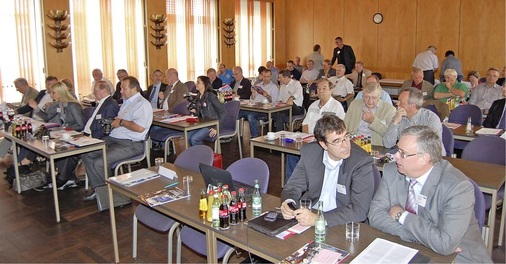 Immerhin 44 stimmberechtigte VDKF-Mitglieder waren am Samstag, den 21. Juli 
2012 nach Kassel gekommen.
