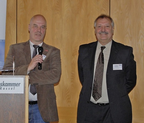 Bundesinnungsmeister Heribert Baumeister (l.) plädierte für einen 
gemeinsamen Neuanfang von VDKF und BIV durch die Gründung eines neuen 
Verbands mit neuer Satzung.
