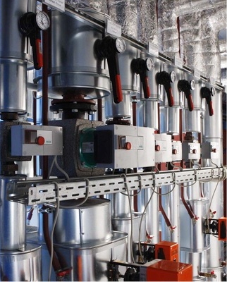 Durch den Einsatz von drehzahlgeregelten Hocheffizienzpumpen wie der Stratos 
kann der gesamte Energiebedarf einer Klimaanlage stark reduziert werden.
