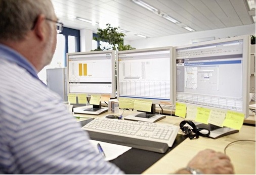 Durch ein qualifiziertes Energiemanagement lassen sich in jedem Gebäude etwa 
15 Prozent an Energie einsparen.
