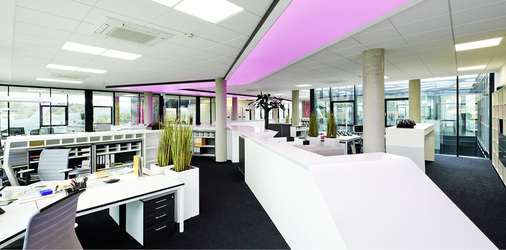 Die Innenarchitektur überzeugt unter anderem durch Einfallsreichtum und 
innovative Lösungen zur Raumaufteilung.
